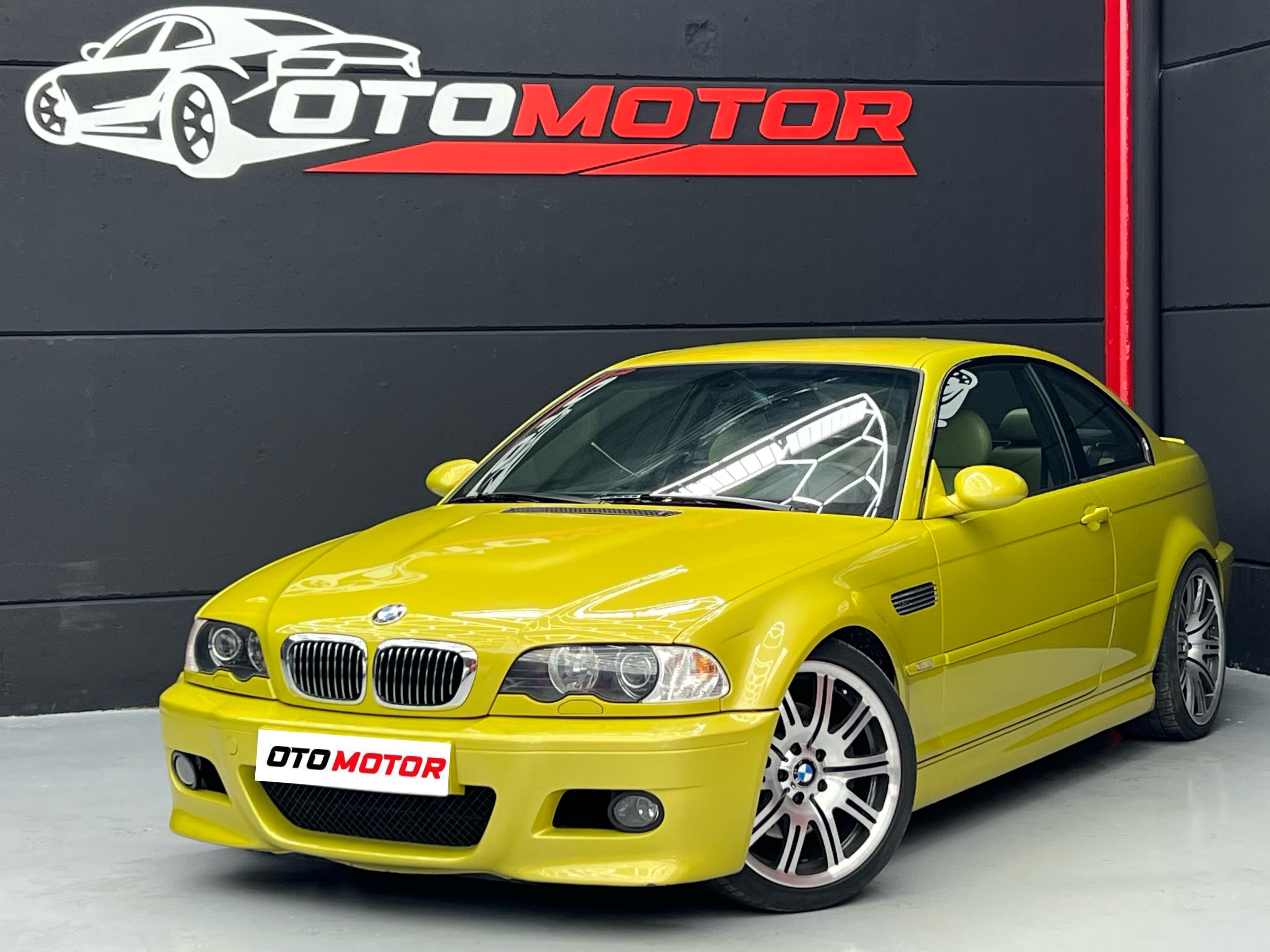 BMW M3 E46 — vista frontal izquierda (1/24)