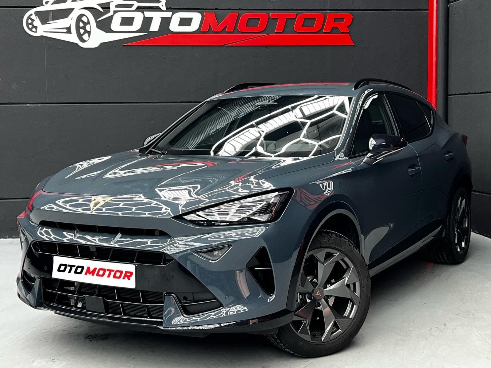 CUPRA Formentor — vista frontal izquierda (1/20)